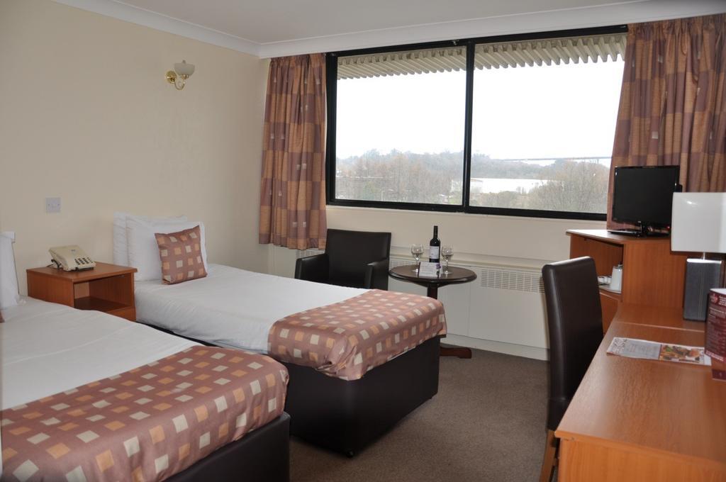 Muthu Glasgow River Hotel Ерскін Екстер'єр фото